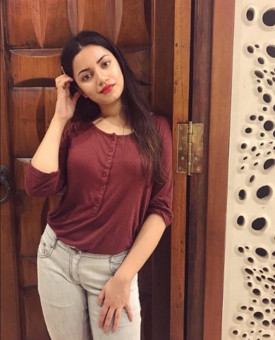 high profile Call Girls in Lemon Tree Hotel