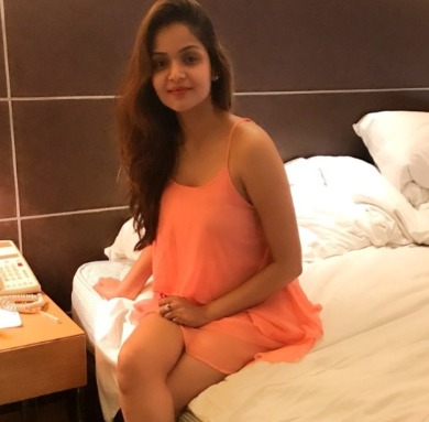 Call Girls in Lemon Tree Hotel